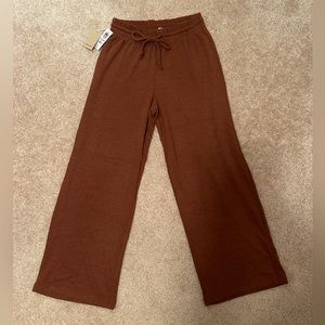 NWT Aritzia Wilfred Free Lounge Ankle Pants